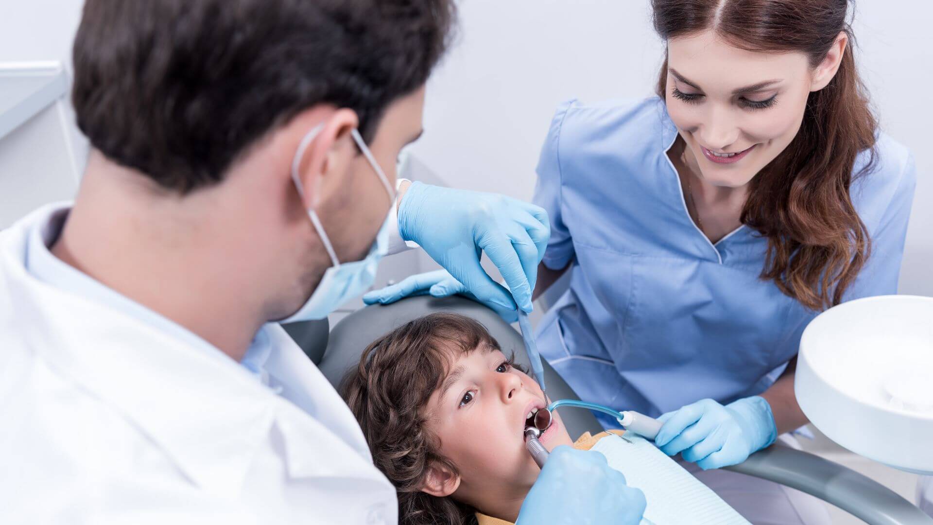 עקירת שיניים ללא כאב